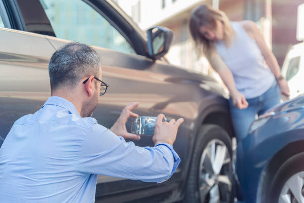 Professional Full Coverage Car Insurance technician working in Pleasant Grove, AL